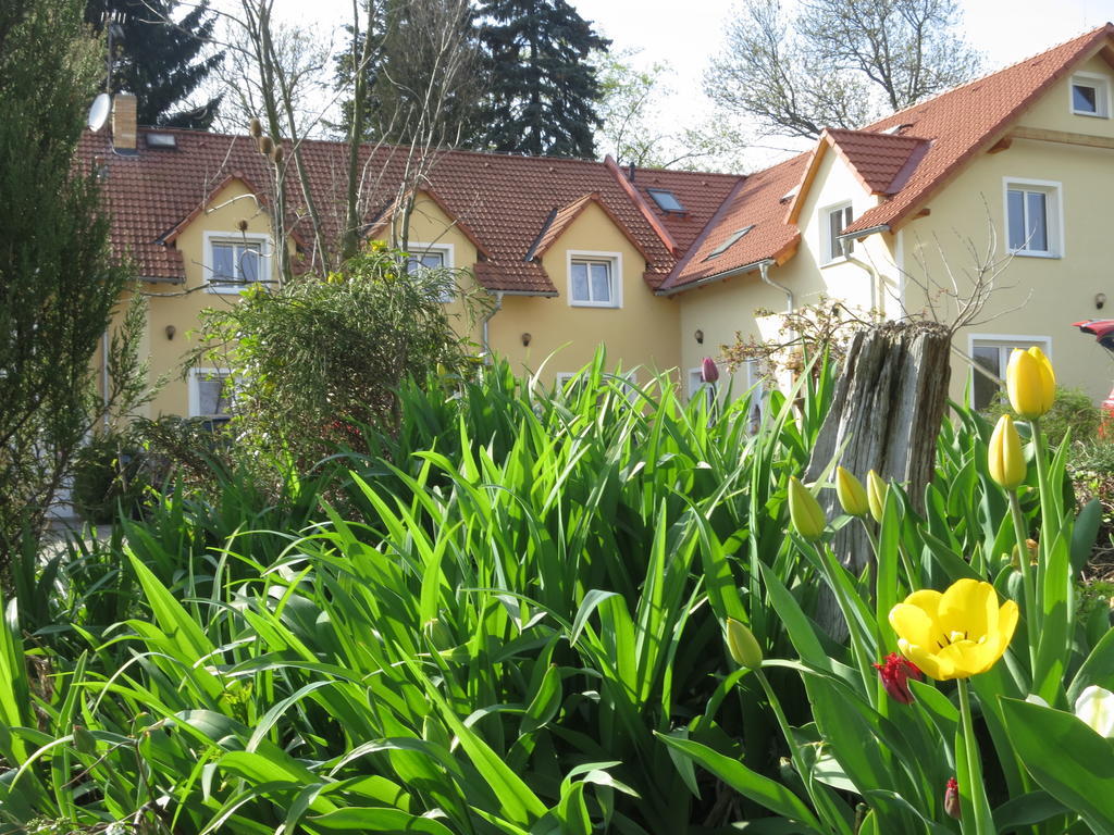 Penzion Agata Žehrov Buitenkant foto